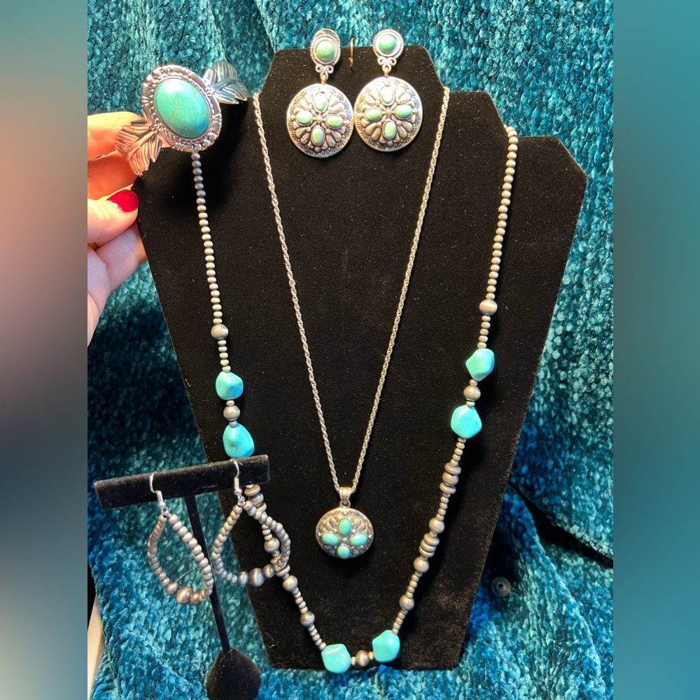Turquoise and Silver Necklace Set
